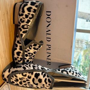 Donald Pliner Leopard Haircalf 8 1/2 NWT